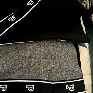 2 pairs of leggings size small